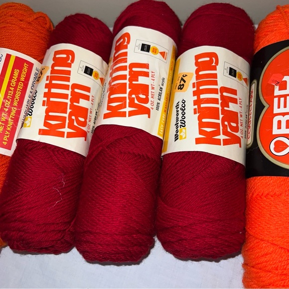 Lot 9 Yarn Red heart, Sayelle, others White, Orange, burnt orange, cranberry red - Picture 4 of 11